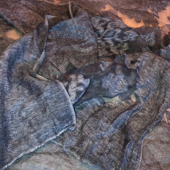 Xinjiang Desert Pearl Scarf/Wrap - Picture 8 of 12